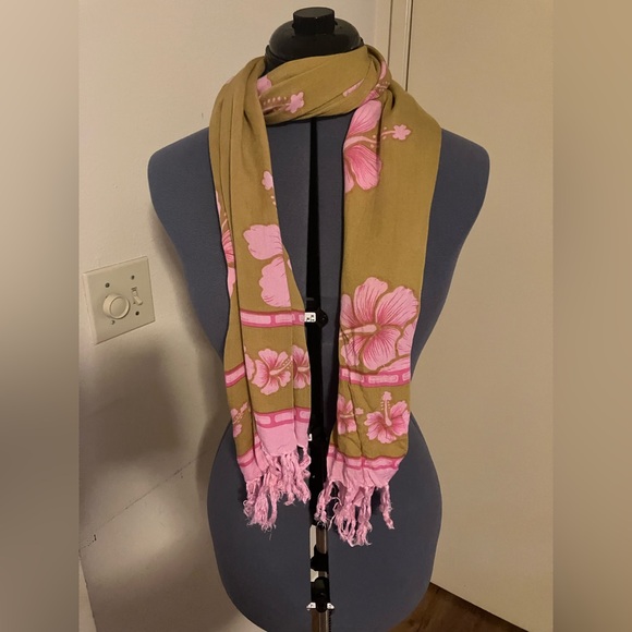 Touch of Hawaii Beige with Pink Hibiscus Scarf - Picture 3 of 7
